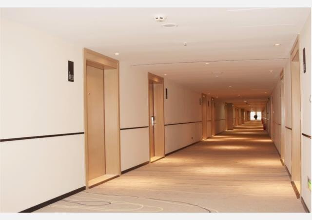 Neijiang: City Comfort Inn Neijiang Zizhong Wuguan