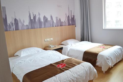 Чжанцзякоу: Thank Inn Hotel Hebei Zhangjiakou Zhangbei County Tianbao New City