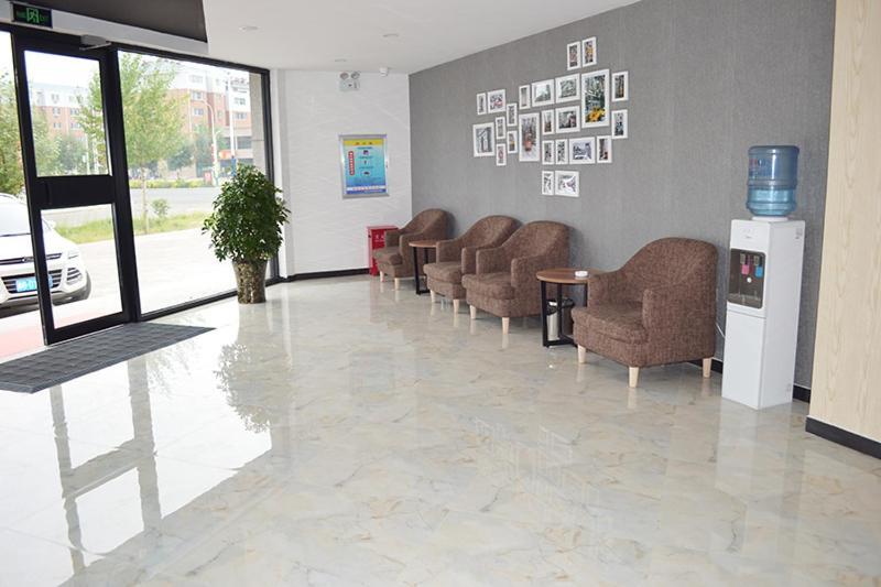 Чжанцзякоу: Thank Inn Hotel Hebei Zhangjiakou Zhangbei County Tianbao New City
