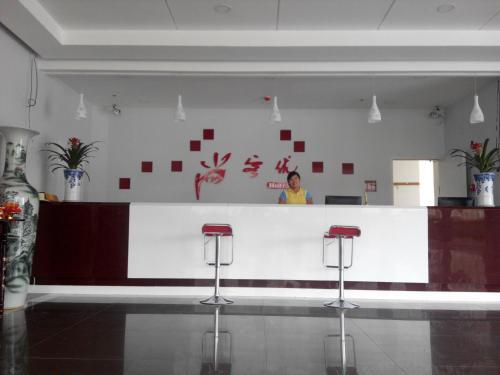 Яньтай: Thank Inn Chain Hotel Shandong Yantai Xixiatao Village High Speed Railway Station