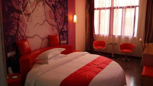 Луань: Thank Inn Hotel Anhui Huoshan Piyuan West Road