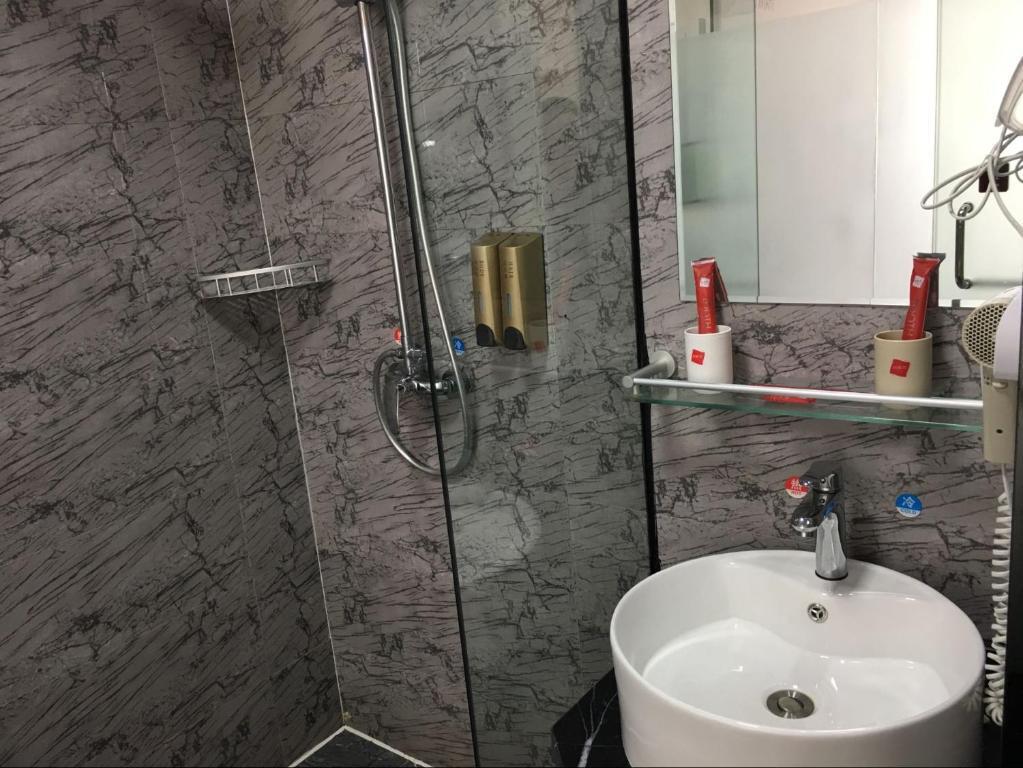 Синтай: Thank Inn Plus Hotel Hebei Xingtai Nangong Duanlutou Town