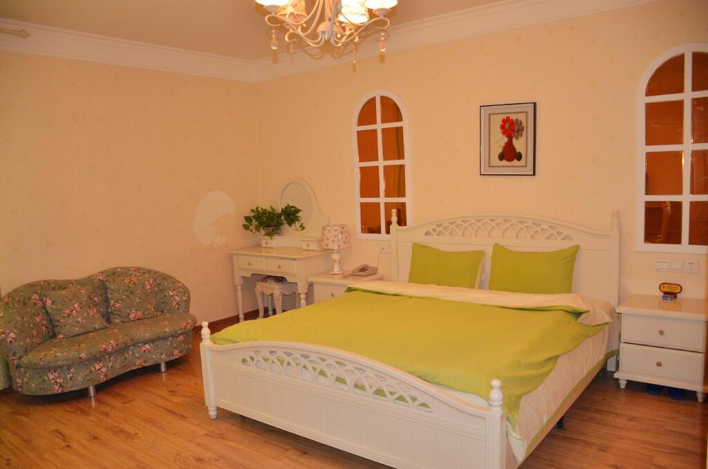 Линьи: Thank Inn Plus Hotel Linyi Lanshan District Yitang