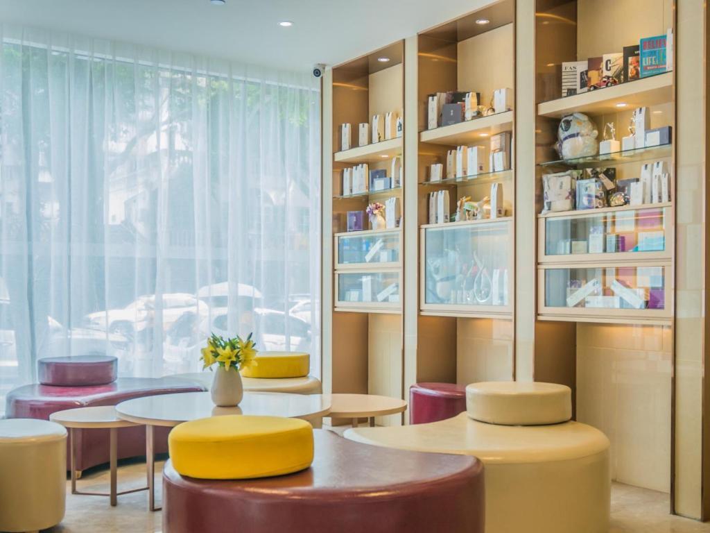 Чжухай: Lavande Hotels· Qinglv Zhong Road Opera