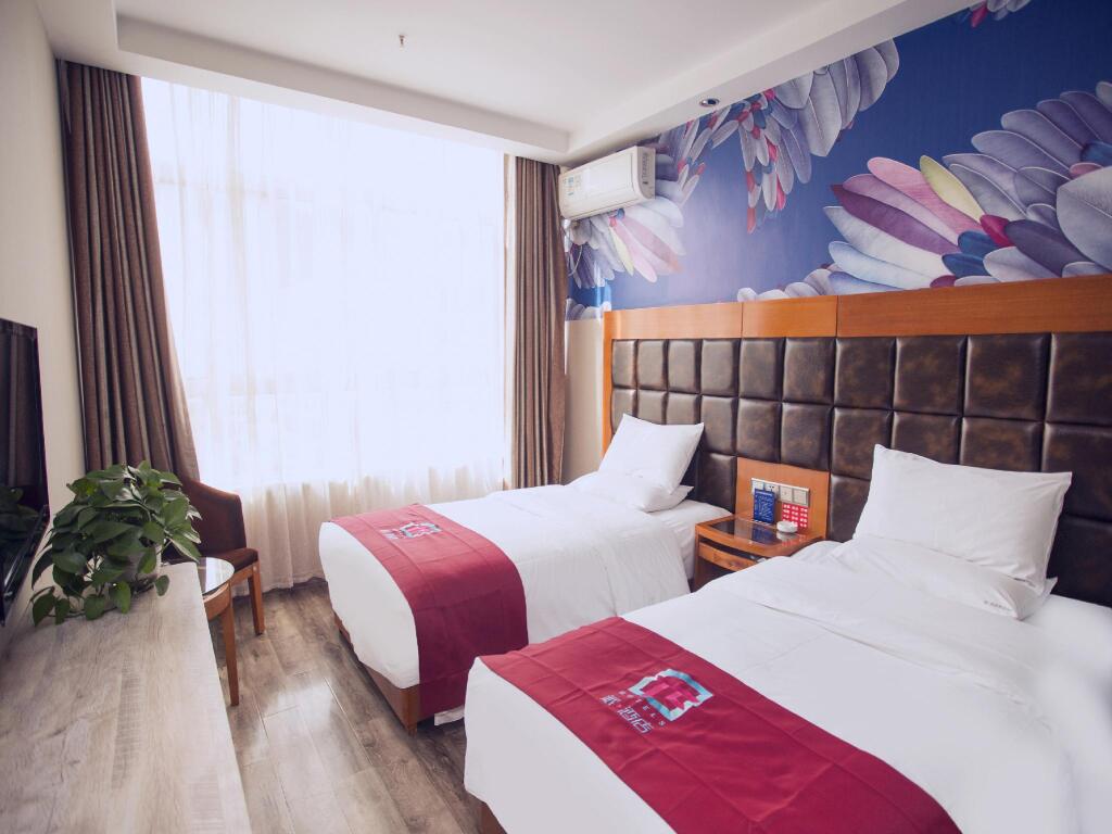 Яньань: PAI Hotels· Yan'an University Yangjialing