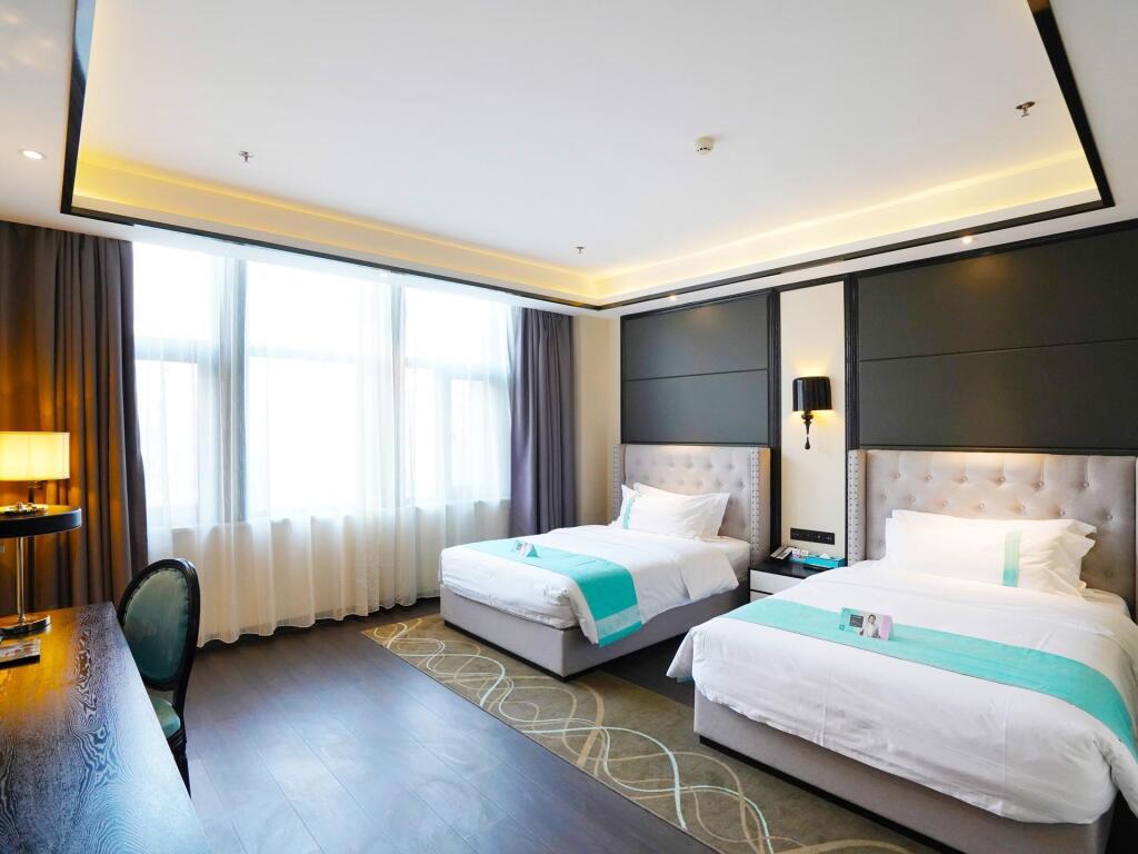 Чжэнчжоу: Xana Hotelle· Zhengzhou Zhonghao Fangte Lvboyuan