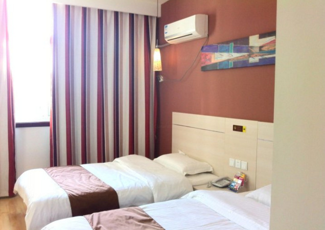 Вэйфан: Thank Inn Hotel Shandong Shouguang New Bus Station