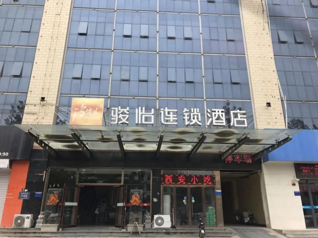 Лянфан: Jun Hotel Hebei Bazhou City Government