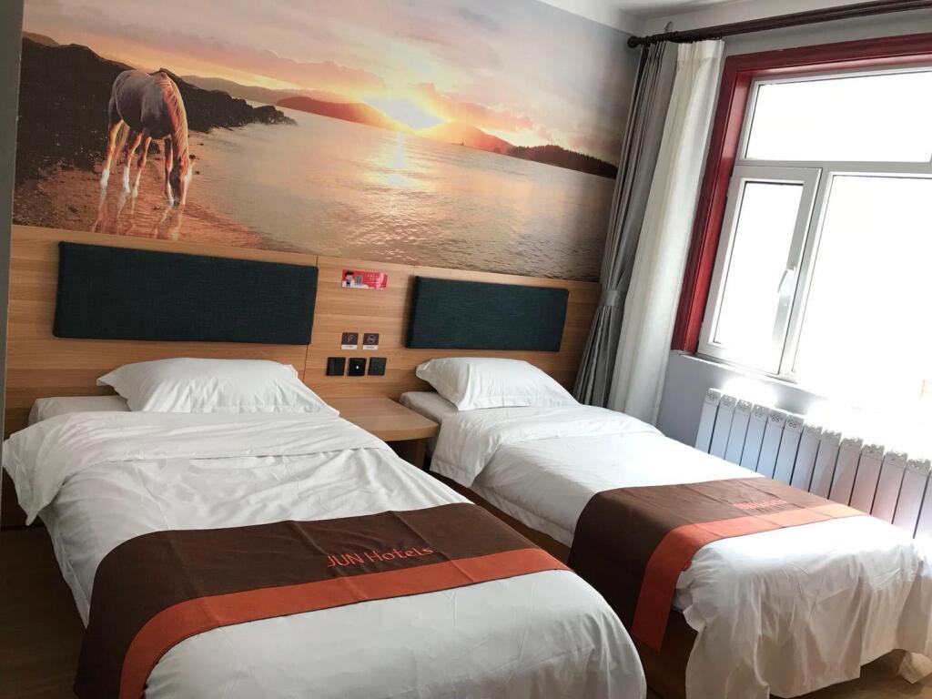 Циньхуандао: Jun Hotel Hebei Qinhuangdao Haigang District Yanshan Street Nursing School