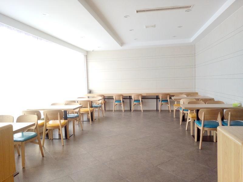 Чжоушань: Jun Hotel Zhejiang Zhoushan Putuo District Donggang Kaihong Plaza