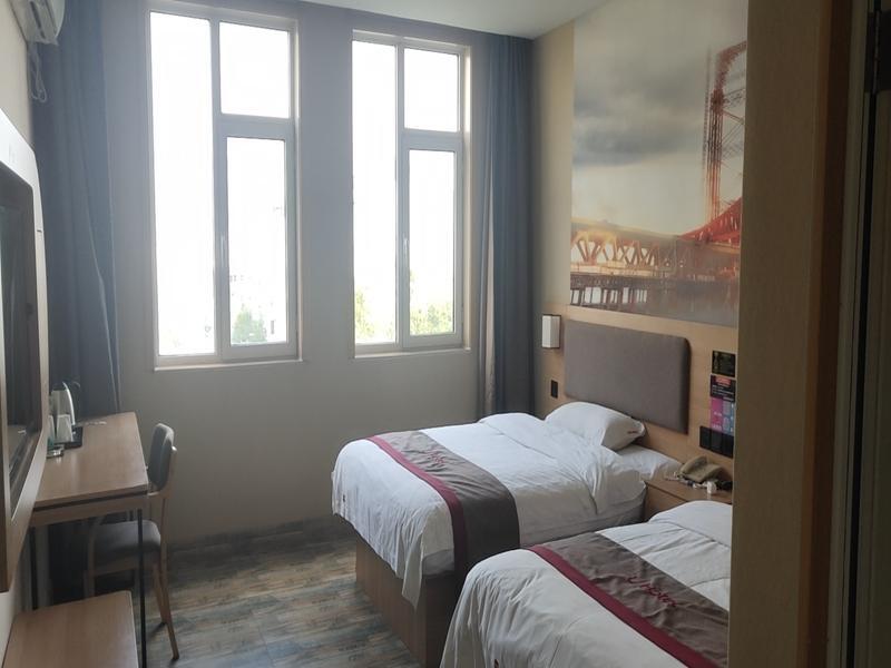 Бинжоу: Thank Inn Plus Hotel Binzhou Wudi Country Yinzuo