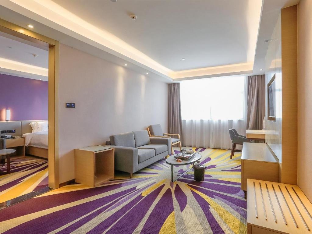 Дунгуань: Lavande Hotels· Dongguan Liaobu Center