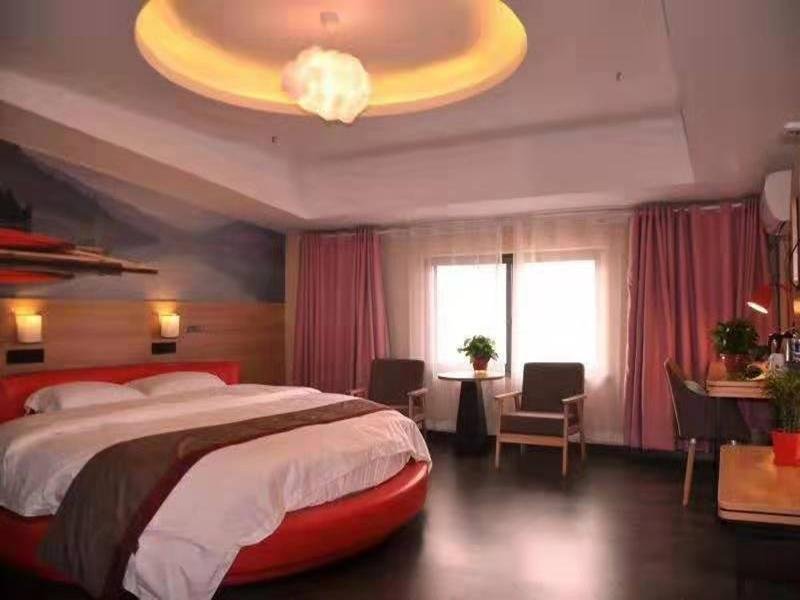 Фуян: Thank Inn Hotel Anhui Fuyang Business and Trade City