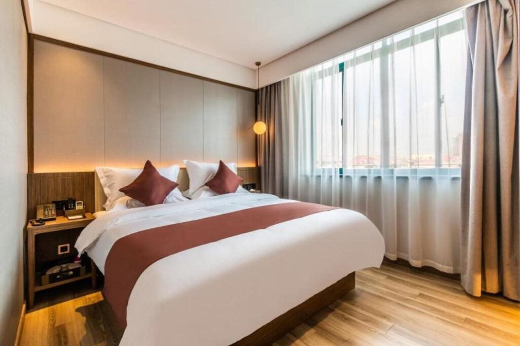 Цзясинь: GYA Hotel Jiaxing Haiyan County Changan Nan Road Lishi Square
