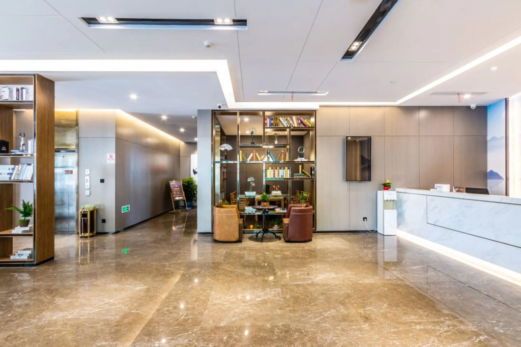 Цзясинь: GYA Hotel Jiaxing Haiyan County Changan Nan Road Lishi Square