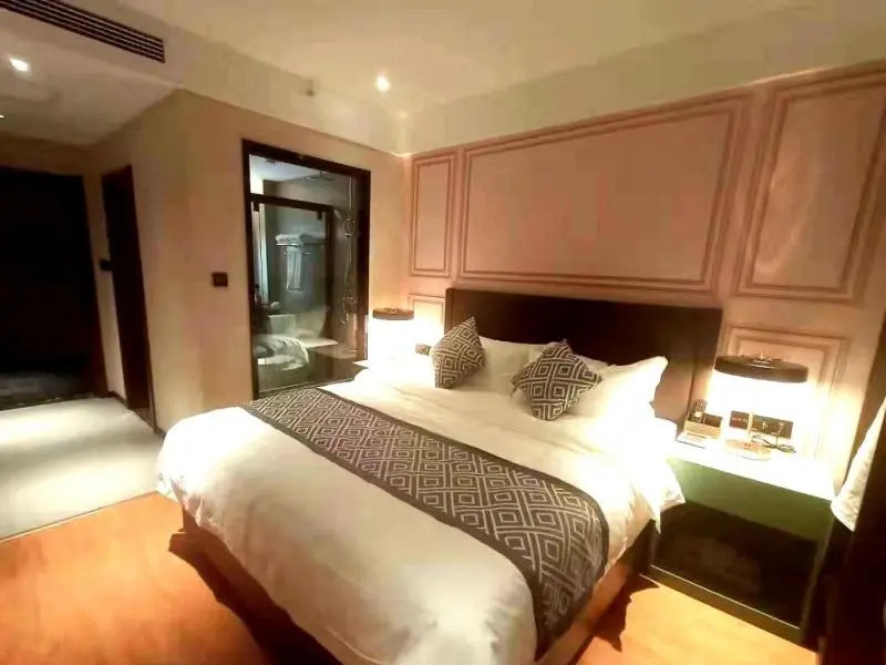 Лоян: GEM Hotel Luoyang Longmen High Speed Railway Station Univerisity Town