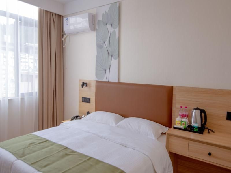 Аньшунь: GreenTree Inn Huangguoshu Waterfall Scenic Area