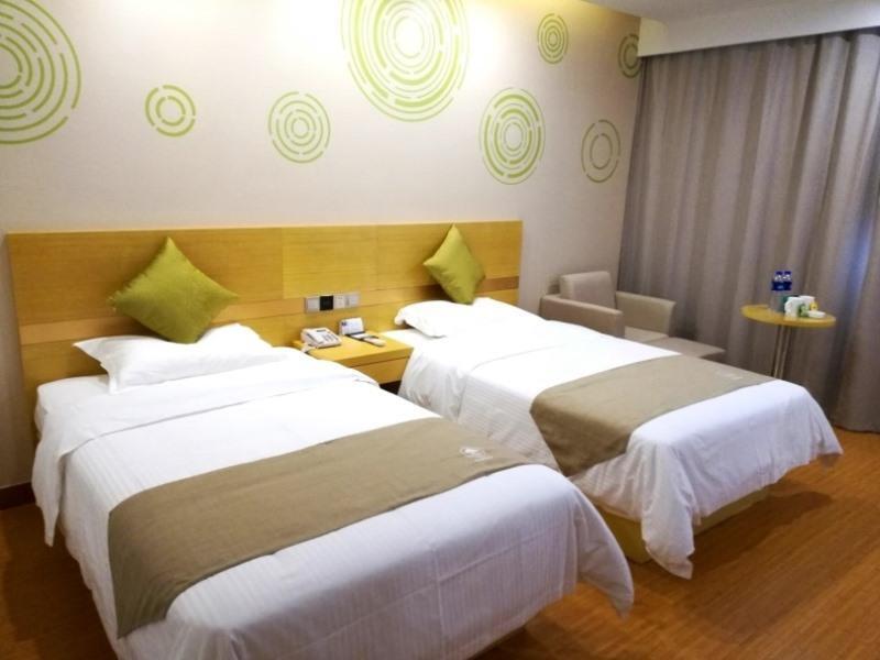 Яньчэн: GreenTree Inn Dongtai Sancang Town