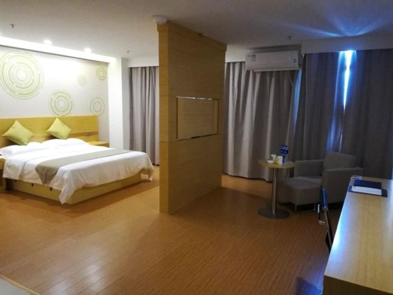 Яньчэн: GreenTree Inn Dongtai Sancang Town