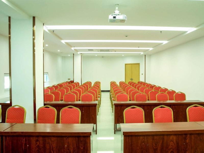 Хандань: GreenTree Inn Wu'an City Plaza