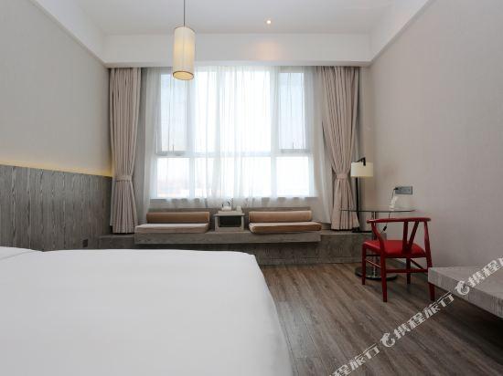 Анькан: Hotel Select Ankang Lianhua