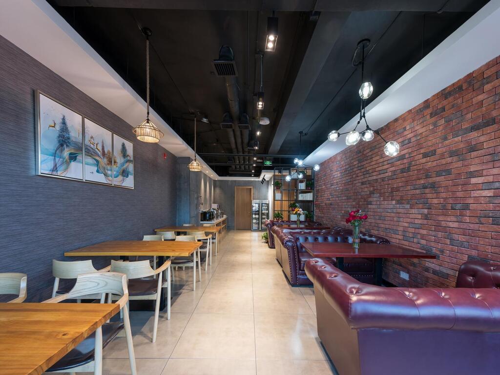 Таншань: James Joyce Coffetel Tangshan Zunhua Film City