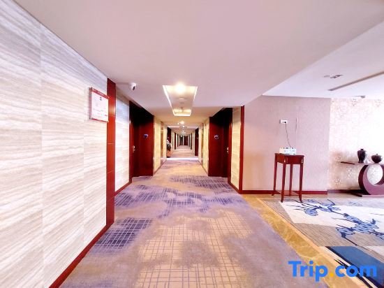 Мейчжу: Ruijin Hotel
