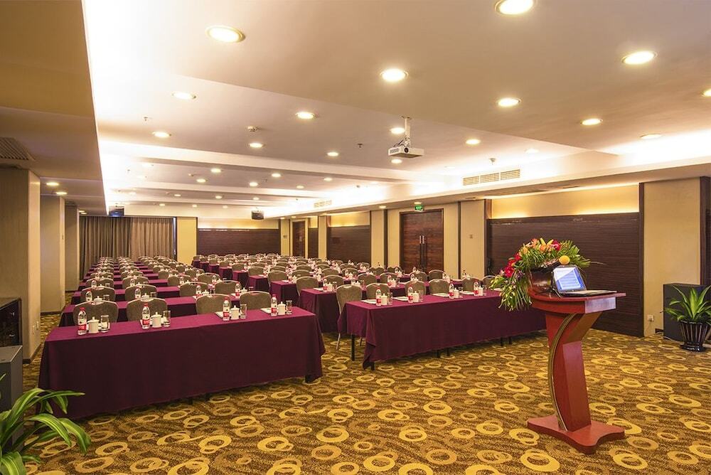 Тайчжоу: Shuguang Building