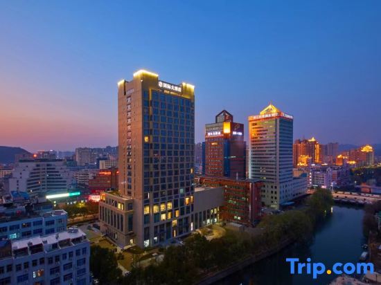 Тайчжоу: Shuguang Building