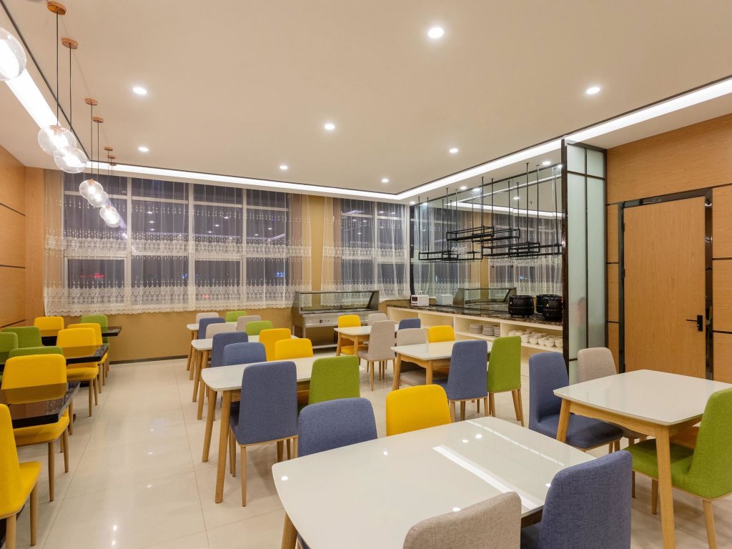 Цзинин: Chonpines Hotel Jining Quanmin Fitness Plaza