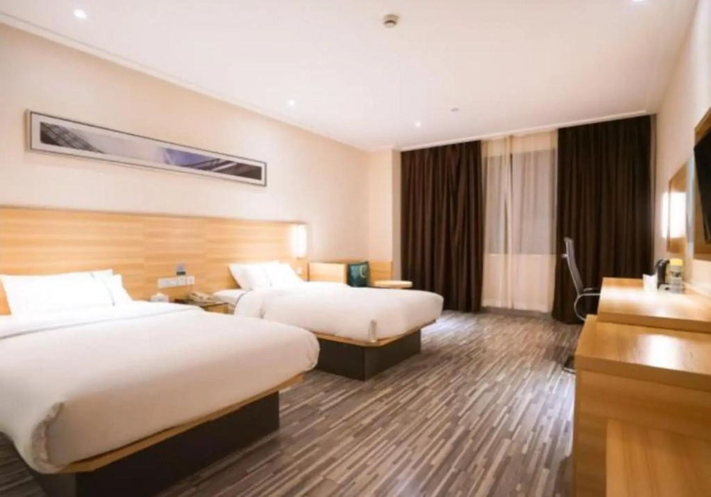 Ухань: City Comfort Inn Wuhan High Speed Railway Station
