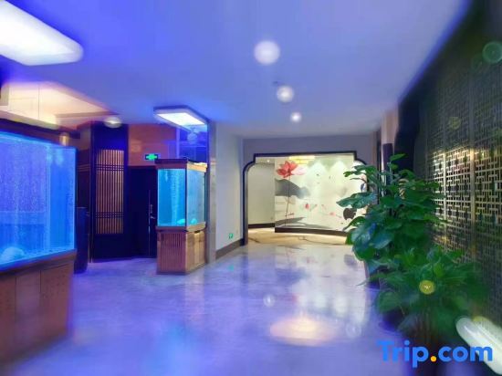 Шанграо: Yuetu International Hotel