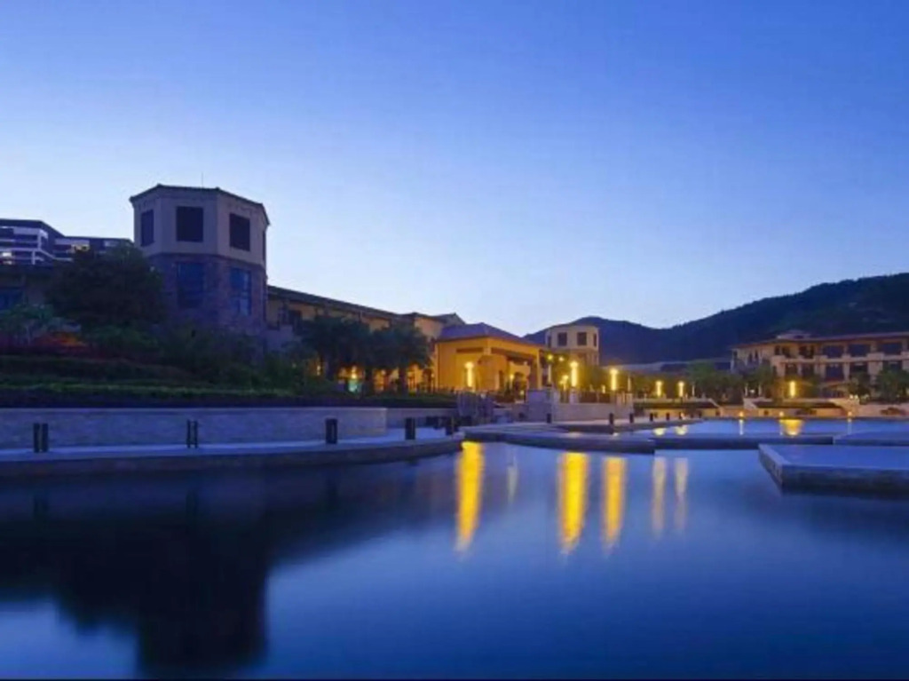 Хойчжоу: Hazens East Resort Hotel