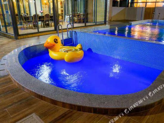 Янгиианг: Yishan Lanwan Holiday Apartment (Hailing Island Poly Shili Yintan)