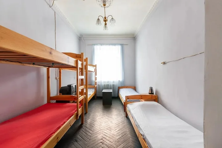 Санкт-Петербург: Хостелы Let's Go Here