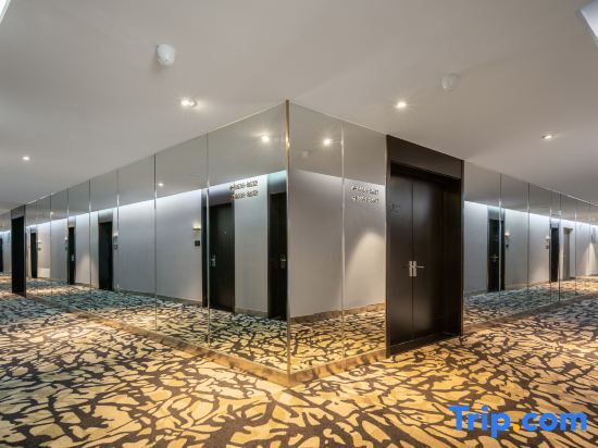 Чунцин: Orange Hotel Chongqing Guanyinqiao Longhu Xinyi Street