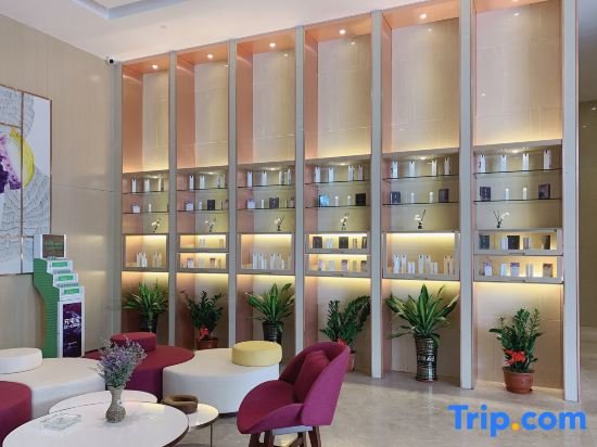 Джиангме: Lavande Hotel Jiangmen Golf Center