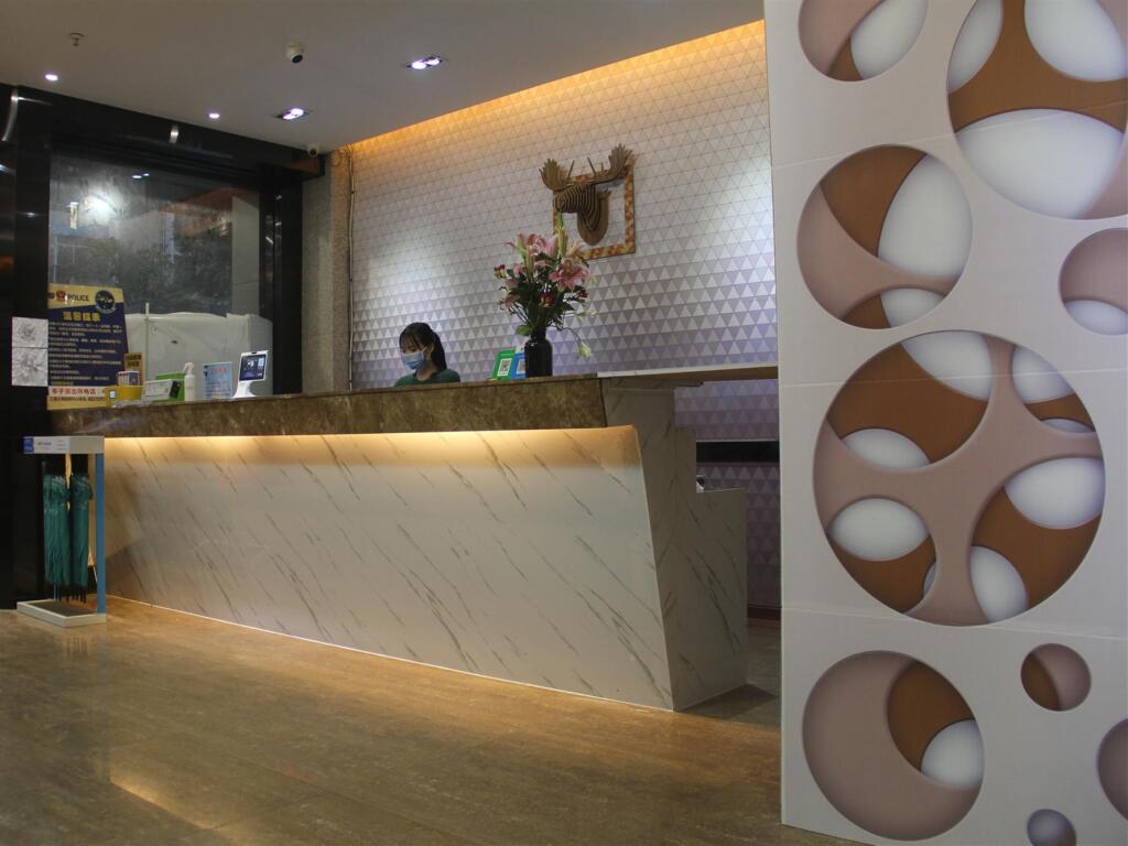Наньнин: Pai Hotel Nanning Jiangnan Wanda Plaza Shizhulin Metro Station