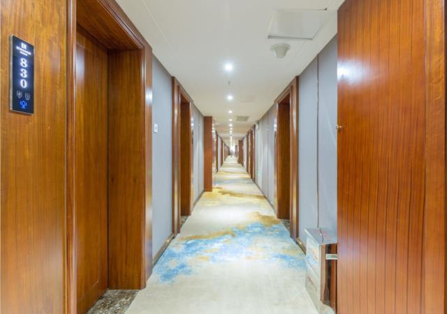 Чанша: Borrman Hotel Changsha Avenue Metro Station