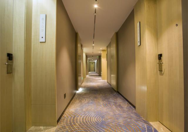 Цзинхун: Echarm Hotel Xishuangbanna Gaozhuang
