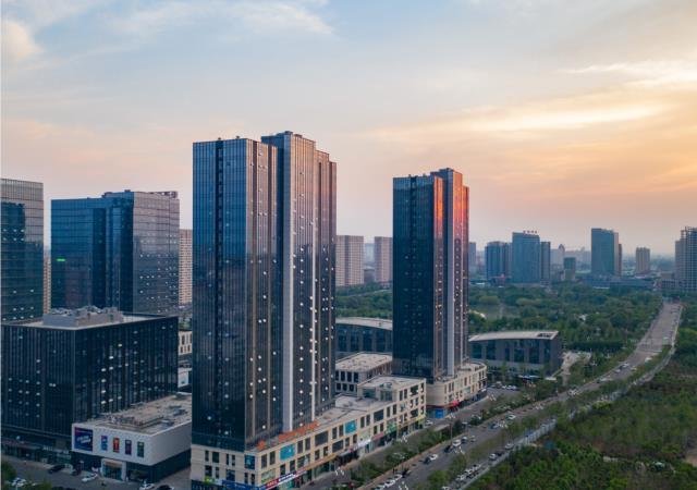 Цзинин: Borrman Hotel Jining Rencheng District Government Zhongde Plaza