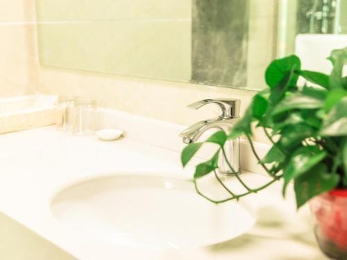Фуян: Shell Fuyang Yingdong District Yinghe East Road Hotel