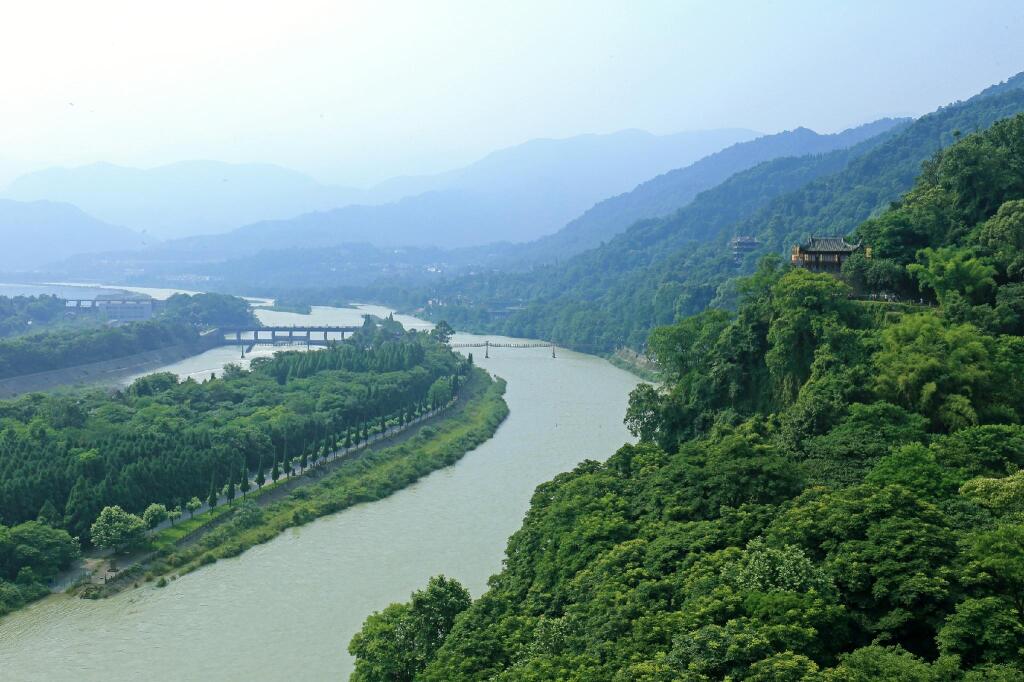 Чэнду: Jun Hotel Sichuan Chengdu Dujiangyan Passenger Transport Station
