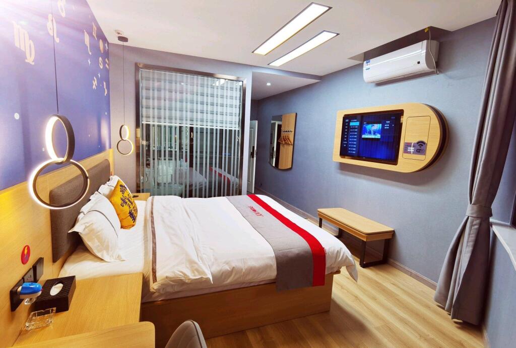 Чэнду: Jun Hotel Sichuan Chengdu Dujiangyan Passenger Transport Station