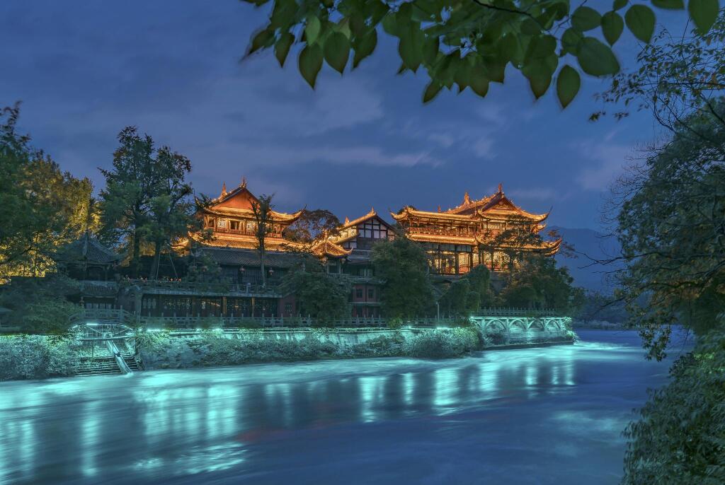Чэнду: Jun Hotel Sichuan Chengdu Dujiangyan Passenger Transport Station