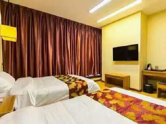 Чжэнчжоу: Thank Inn Hotel Henan Zhengzhou Zhengdong New District