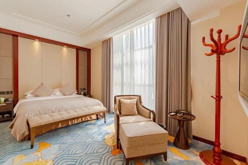 Яньчэн: Binhai Jinling International Hotel
