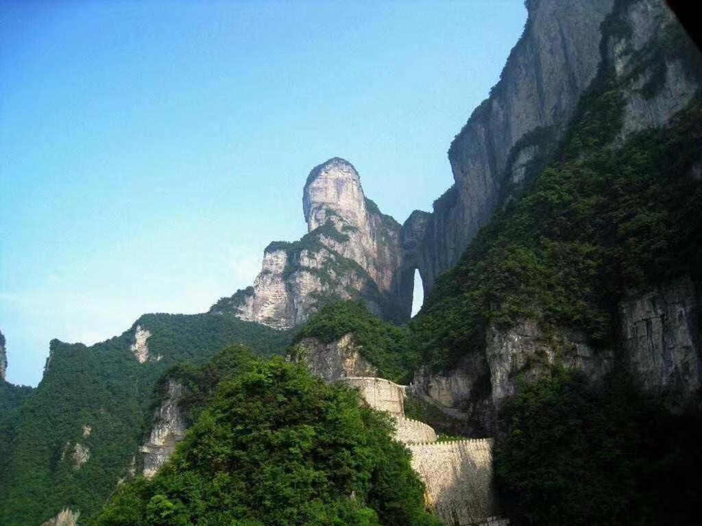 Чжанцзяцзе: 7Days Premium Zhangjiajie Railway Station Square