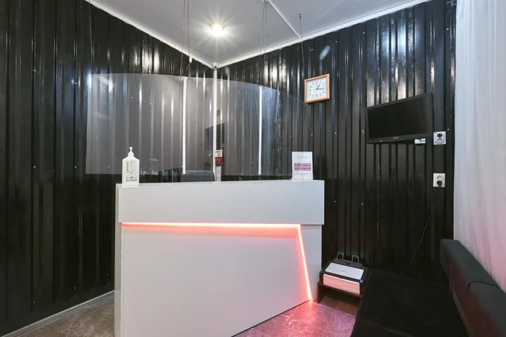 Колпино: Lips Hotel (Липс Хотел) (бывш.Пирамида)