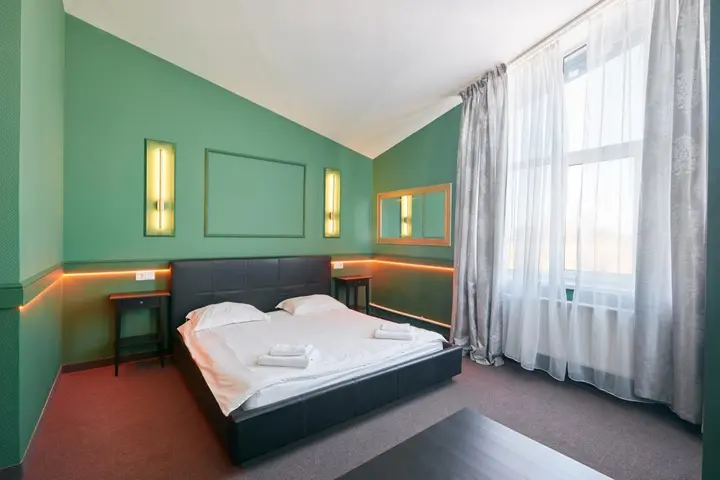 Колпино: Lips Hotel (Липс Хотел) (бывш.Пирамида)
